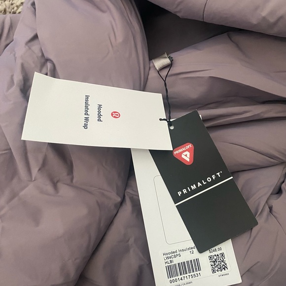 Lululemon hooded insulated wrap jacket - Picture 2 of 4